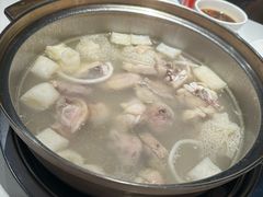 -烹然四季椰子鸡火锅(姚家园万象汇店)
