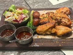 黄金风干一整晚烤春鸡-SHADOWS•Bistro&Eatery(安福路店)