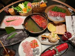-三出山火锅(南京万象天地店)