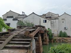 -丝绸小镇荻港古村