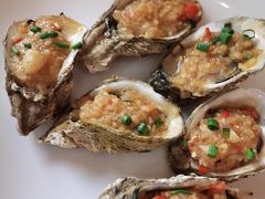 蒜蓉烤鲍鱼-覃记海鲜美食餐厅