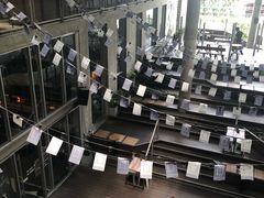 -ROAST coffee & eatery