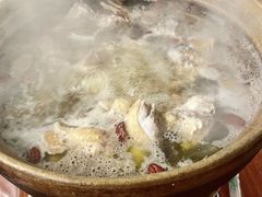 -威邵鸡煲(西华路总店)