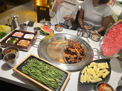 -老房老舍重庆火锅(假日城市店)
