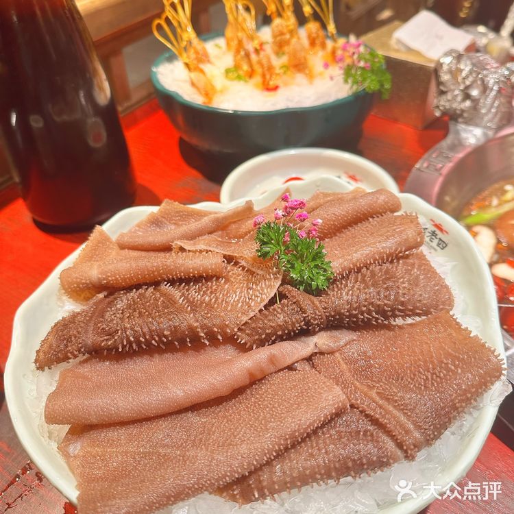 不知道吃什么的时候,选火锅肯定不会错啦