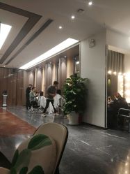 -扎嘎形象设计