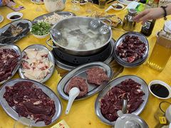 -五洞培记山庄·鲜牛肉火锅