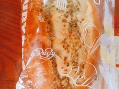 -红宝石·鲜奶小方·海派西点房(南丹店)