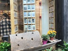 -猫的天空之城概念书店(杭州南宋御街店)