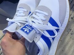 -阿迪达斯(武林银泰三叶草店)