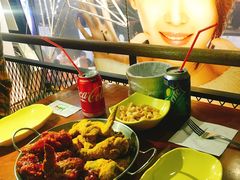 -BHC炸鸡(明洞总店)