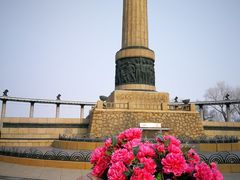 -人民防洪胜利纪念塔