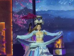 -金东尼人妖秀