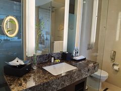 -青岛海尔洲际酒店