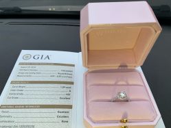 -威德钻石-克拉钻大本营(南京东路店)