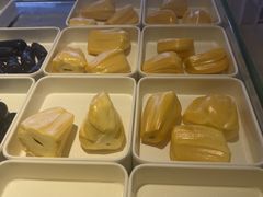 -涨巢·潮玩水疗局