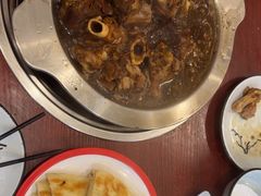 -聚首堂·特色小吃·肘子(什刹海德胜门店)