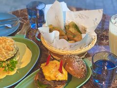 -Let'sBURGERplus·非常创意汉堡(三里屯店)
