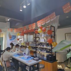 -潮店·虞妃妮轻奢美甲美睫馆