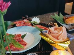 -铭牛烧肉·和牛海鲜自助(高新月牙湖店)
