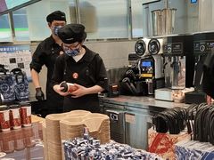 -霸王茶姬(上海静安大悦城店)