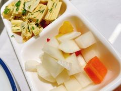 自助开胃小菜-海知道大连海鲜水饺(南山大冲店)
