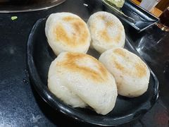 -果松木炭酸菜铜火锅·外婆参鸡汤