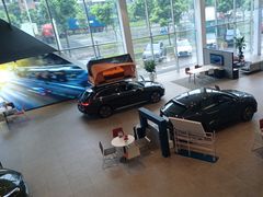 -深圳锦龙奥迪4S店(前海店)