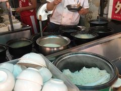 -陆师傅砂锅烫菜(圆通街店)
