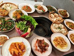 -锅飘飘·东北铁锅炖(雨花客厅店)