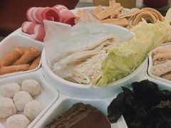 -鸡遇虾煲干锅火锅(小寨金莎店)
