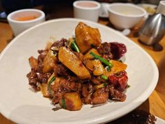 -隔壁老王·家常云南菜(花巷店)