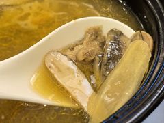 -菌海森林·非遗野生菌火锅(西山区滇池路摩根道店)