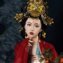 -盘子女人坊生日照·摄影馆(华强店)