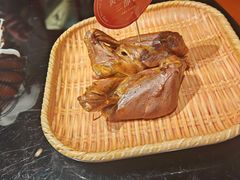 -东口码头·烧鸽子·鱼头泡饼·地方菜(金鹰悦城店)