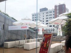 -UNI UNI(环亚凯瑟琳店)