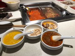 -海底捞火锅鲜切牛肉主题店(长寿路店)