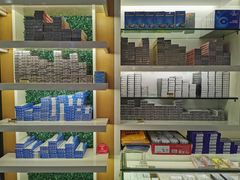 -光明眼镜·蔡司授权(徐泾店)