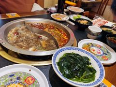 -沸炉重庆老火锅(军事博物馆店)