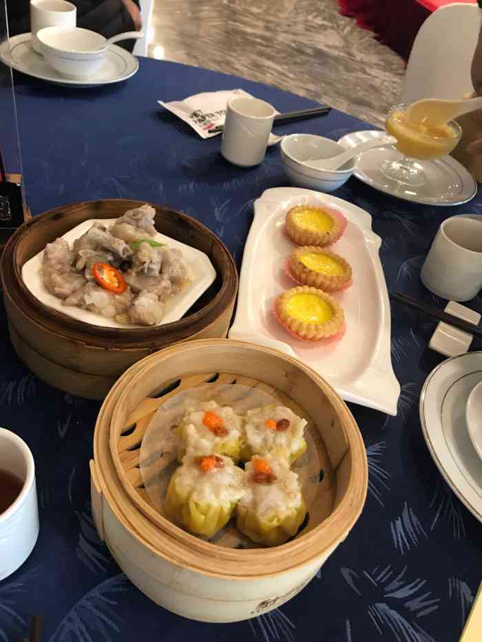 牡丹大酒楼(体育路店)-"牡丹是老厦门人吃茶点的地方,每次想吃茶点.