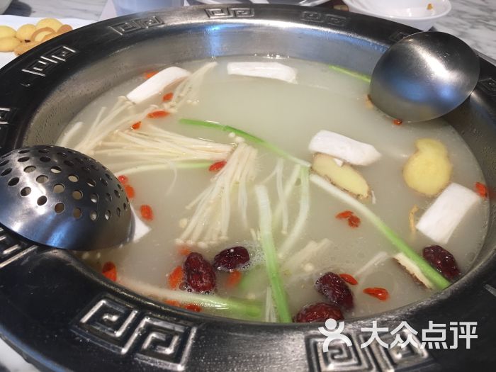 紫龙火锅(富力广场店)菌锅锅底图片 - 第1张