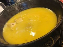 -鲜入围煮花胶鸡海鲜火锅