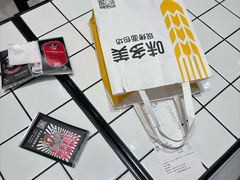 -肥汁米蘭香港米线(长宁来福士店)