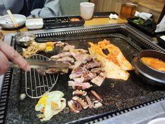 黑毛猪五花-韩阳王石板烤肉