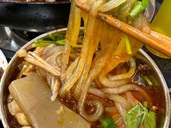 -鸿顺老铁锅美蛙鱼府(解放碑店)