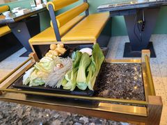 -一席地·本地鸡窝·杭帮鸡火锅(萧山银隆百货店)