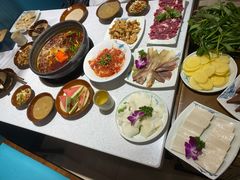 -贵府酸汤牛肉火锅·贵州老字号(飞山街店)