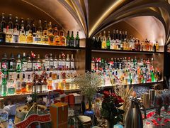 -Mogul Eatery·大亨餐酒馆