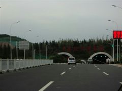 -胶州湾海底隧道