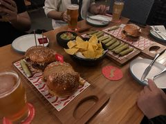 牛魔王大力堡-悠航SLOWBOAT(三里屯店)